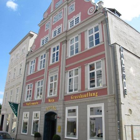 Haus Wullfcrona Hotel Stralsund Eksteriør billede